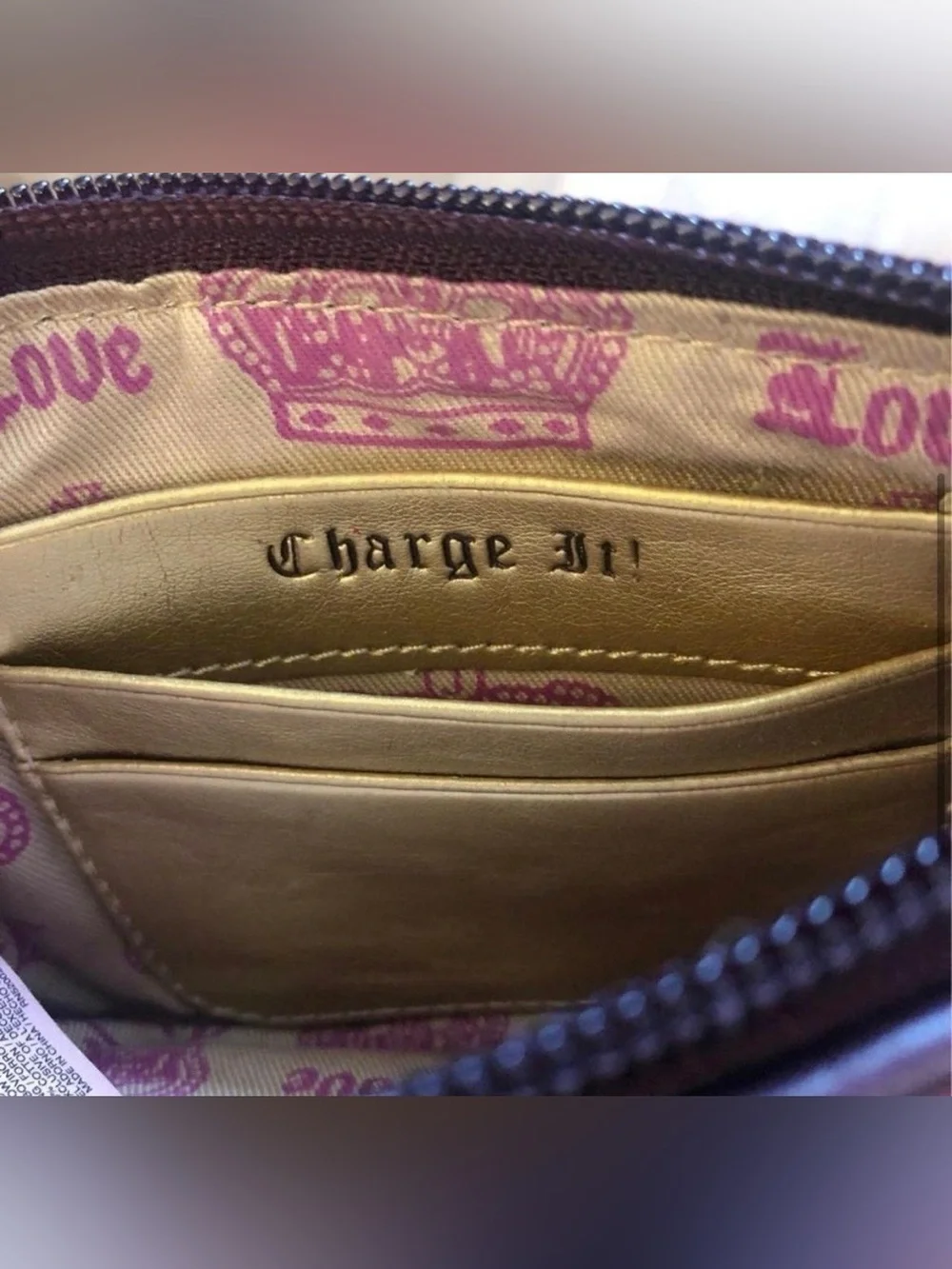 Vintage Juicy Couture Y2K Purple Velvet Wristlet with Embroidered Crest